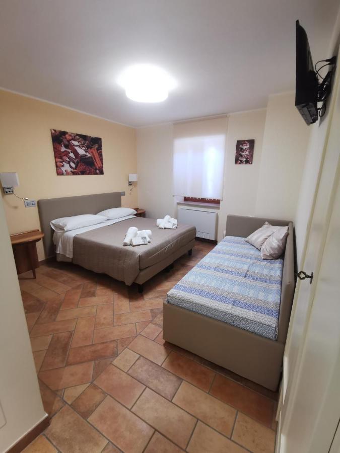 Lucyben Guesthouse Cascia Exterior foto